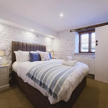 The Stable- Hopewell